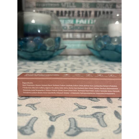 Vivi Naturals Sagano Superfood Lash + Brow Growth Serum - Picture 4 of 5